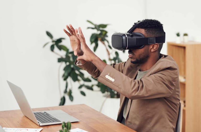 Unsur Penting dalam Virtual Reality